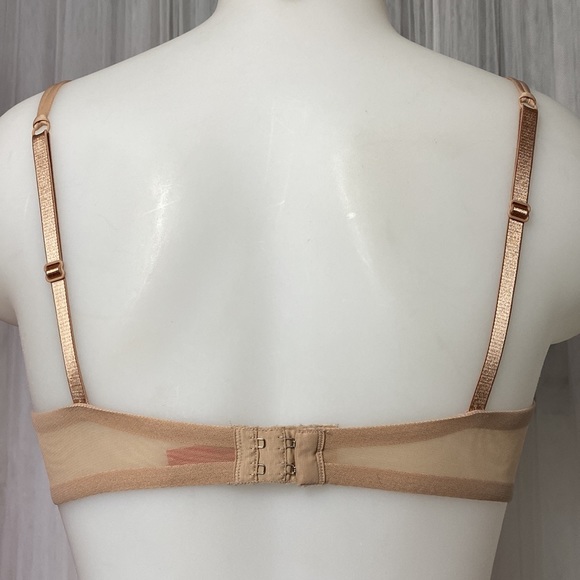 Triumph lace bra - Picture 6 of 9